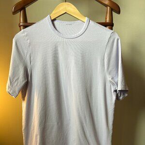 Lulu Lemon Mens lavender t-shirt - SMALL - Organic Cotton